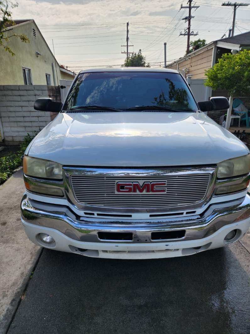 2003 GMC Sierra