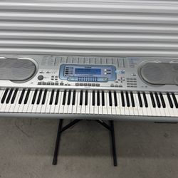 Casio WK-3000 Keyboard – 76 Keys – Works Great