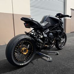 2017 MV Agusta Dragster 800RR