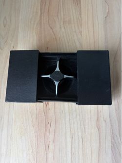 Vintage Le Creuset Screwpull Metal Champagne Star Opener with Box