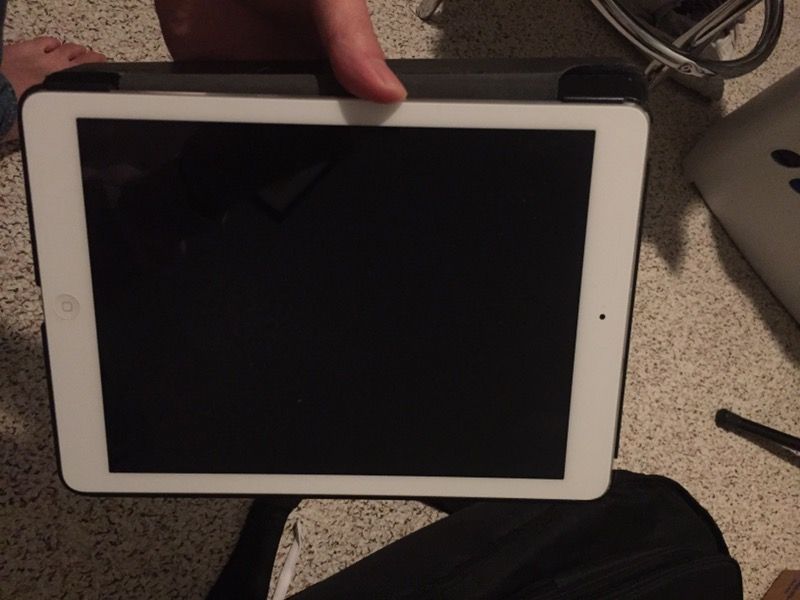 iPad Air 1 Gen Great Condition 16GB Wifi Only