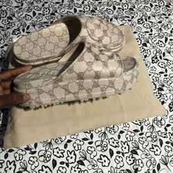 gucci interlocking g slides