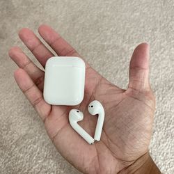 AirPods