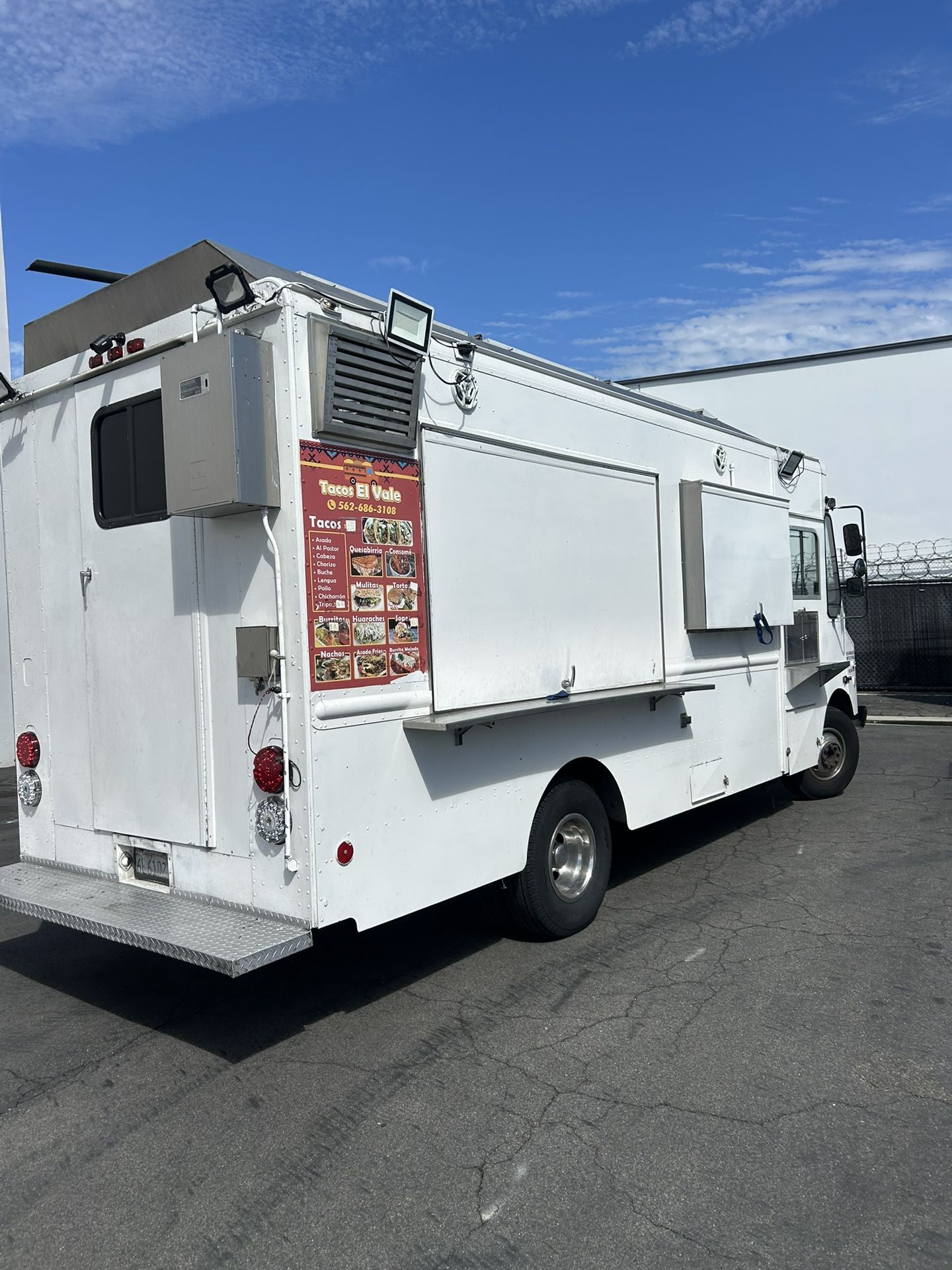 1999 Chevrolet p30 lunch truck