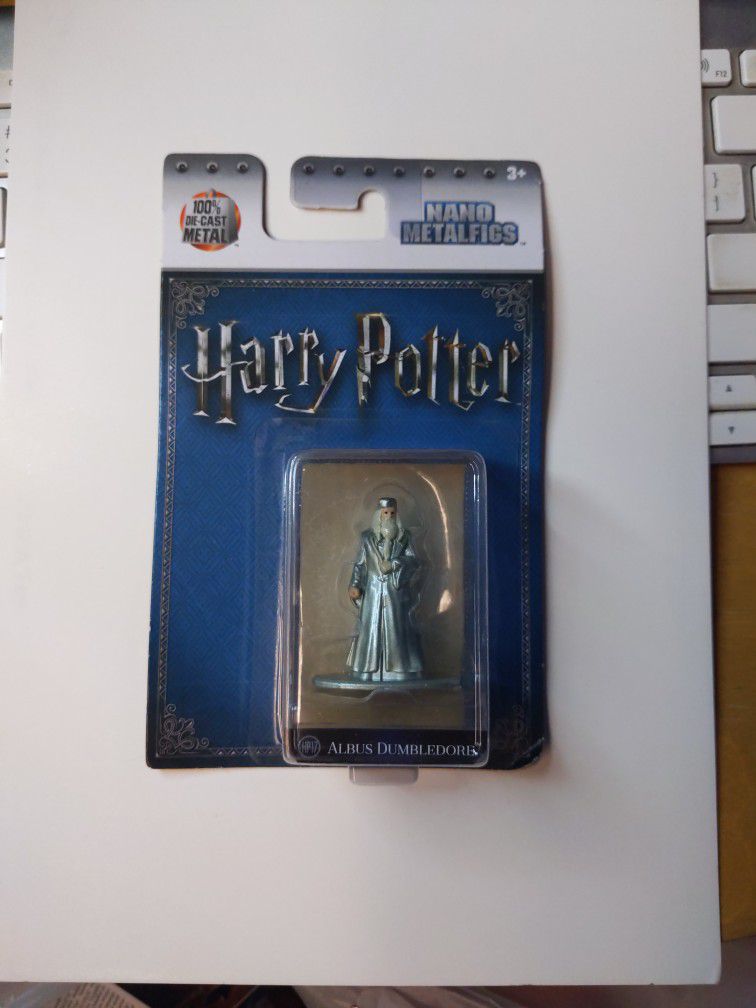 Albus Dumbledore Die Cast Metal Nano Figurine