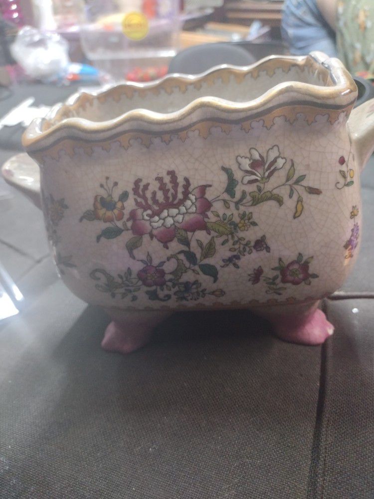 Chinoiserie Cache Pot - Vintage Asian Planter -  Jardinière - Berry Color Lotus Blossom Plant Pot