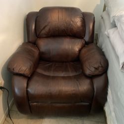 MANUAL RECLAINER $100