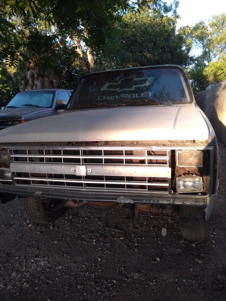 1987 CHEVROLET K5 BLAZER/PROJECT