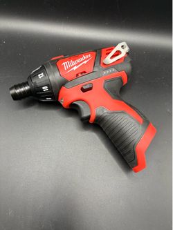 Milwaukee 2401-20 M12 12V Lithium-Ion Cordless 1/4" Hex Screwdriver, Bare