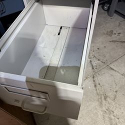 Metal Files Cabinet 