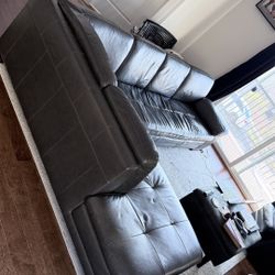 Dania sectional Couch