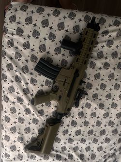 Airsoft rifle toy
