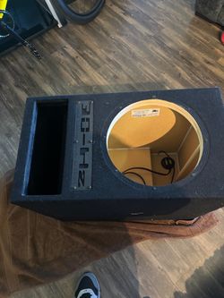 Single 12 inch subwoofer ground shaker box 30 Hz