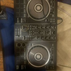 Turntable DDJ-RB No Box Still In Great Condition 