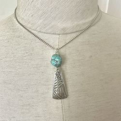 Sterling Silver Howlite Pendant Necklace 