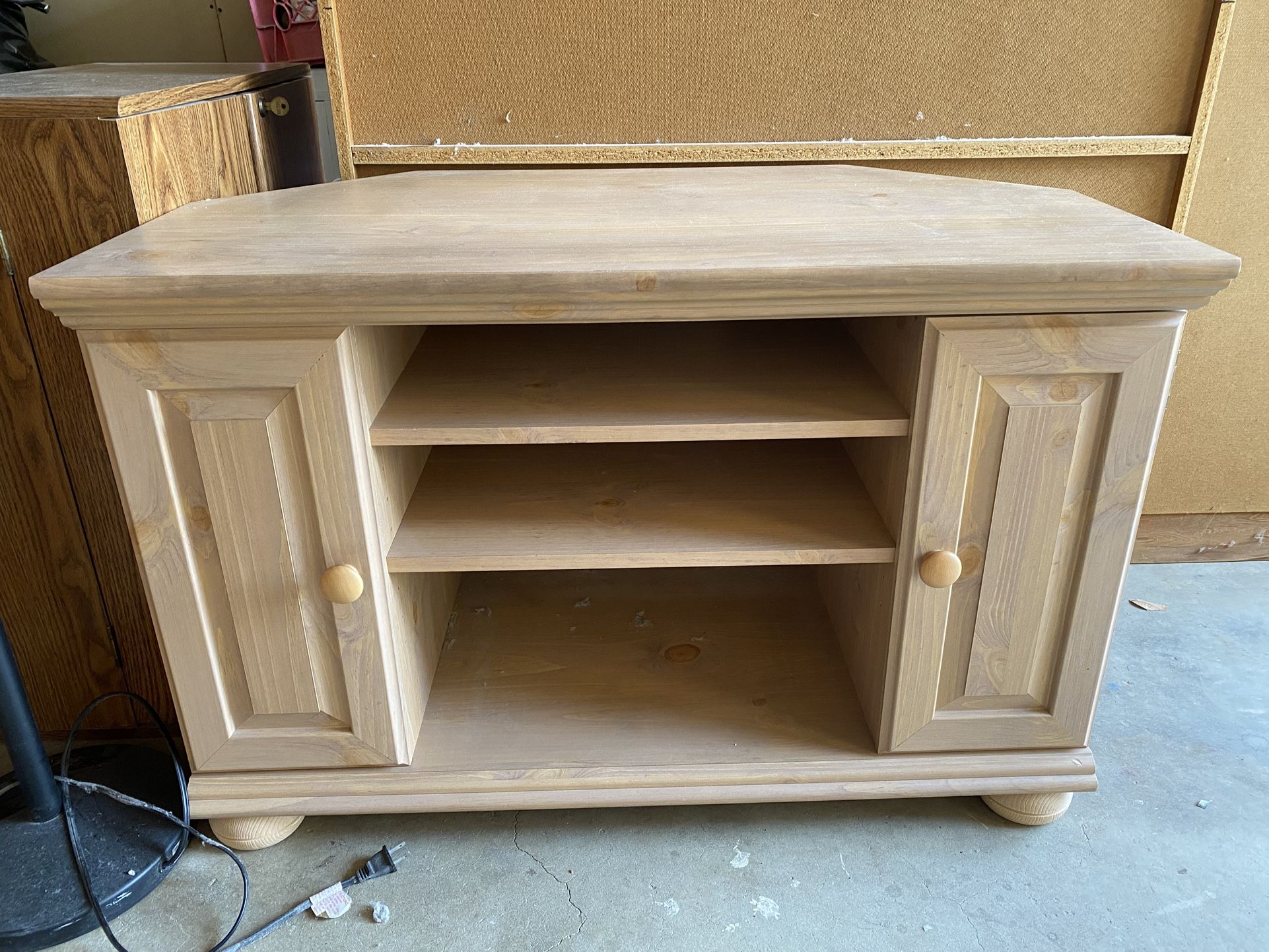 Corner TV Stand