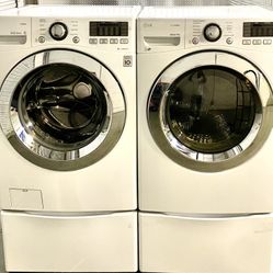 BEAUTIFUL LG “STEAM” Washer & Dryer Set w Pedestals!!!