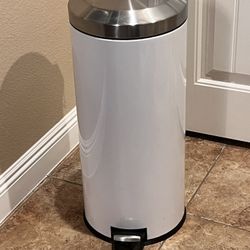 13 Gallons White Kitchen Trash Can 