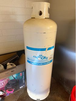100lbs Propane Tank