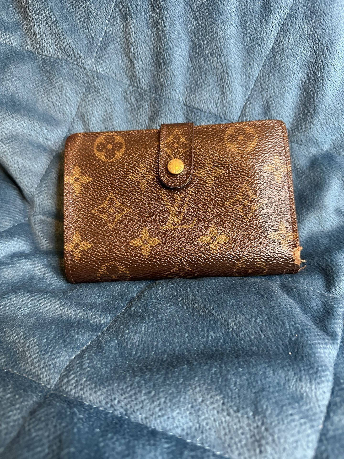 Louis Vuitton Clasp Portefeuille Viennois Wallet
