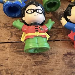Little People Lot - 8 Superheroes 