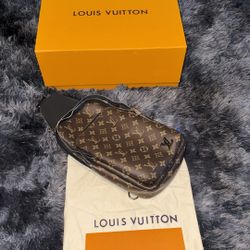 Authentic Louis Vuitton Avenue Brown Sling Crossbody bag 