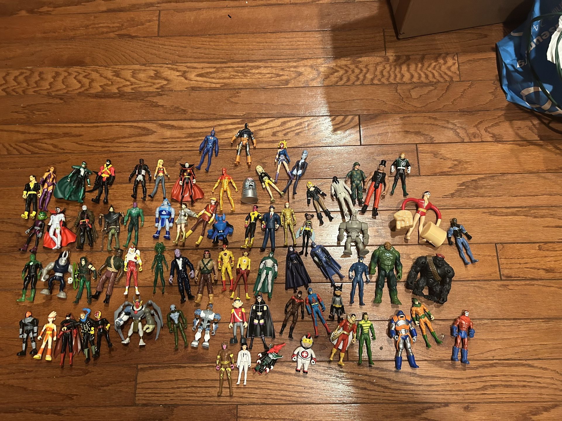 DC Comics Crisis On earth Action Figure Lot(70+)