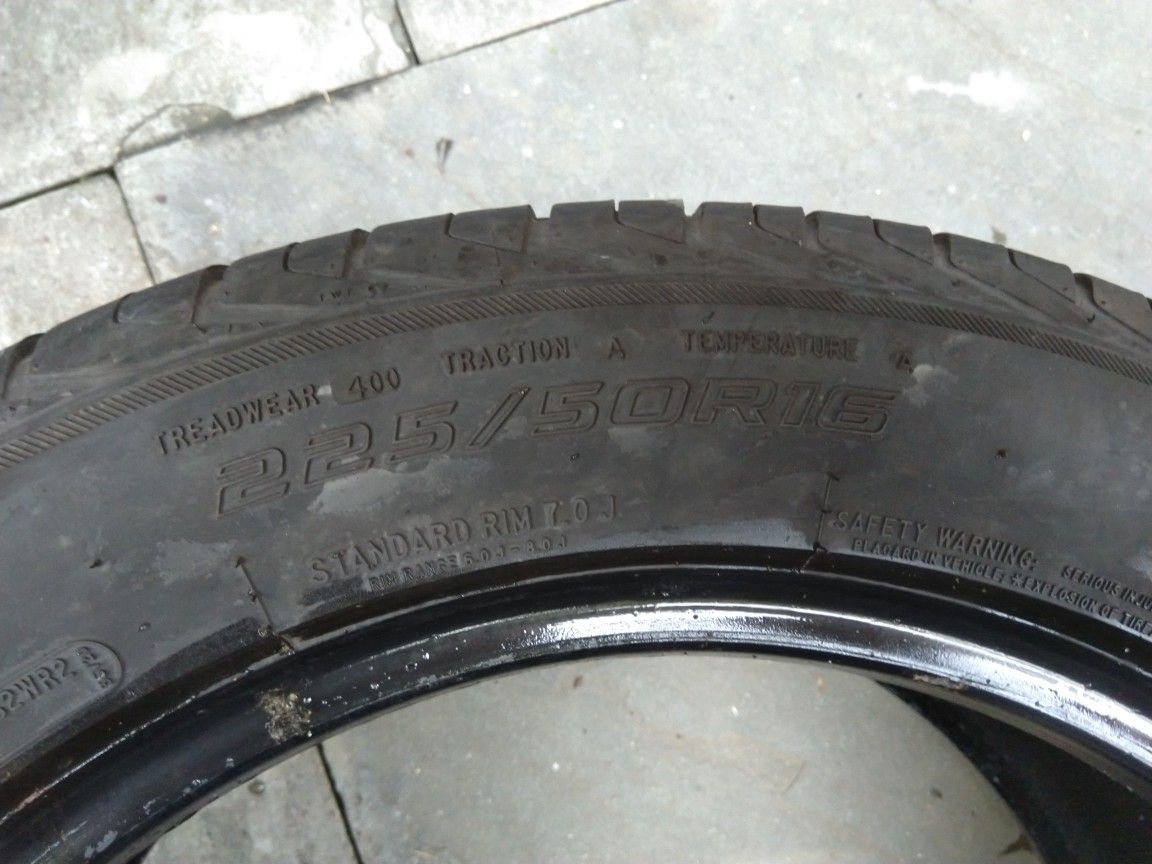 One Tire /Like New 225 50 16 Starfire Rs-c 2.0