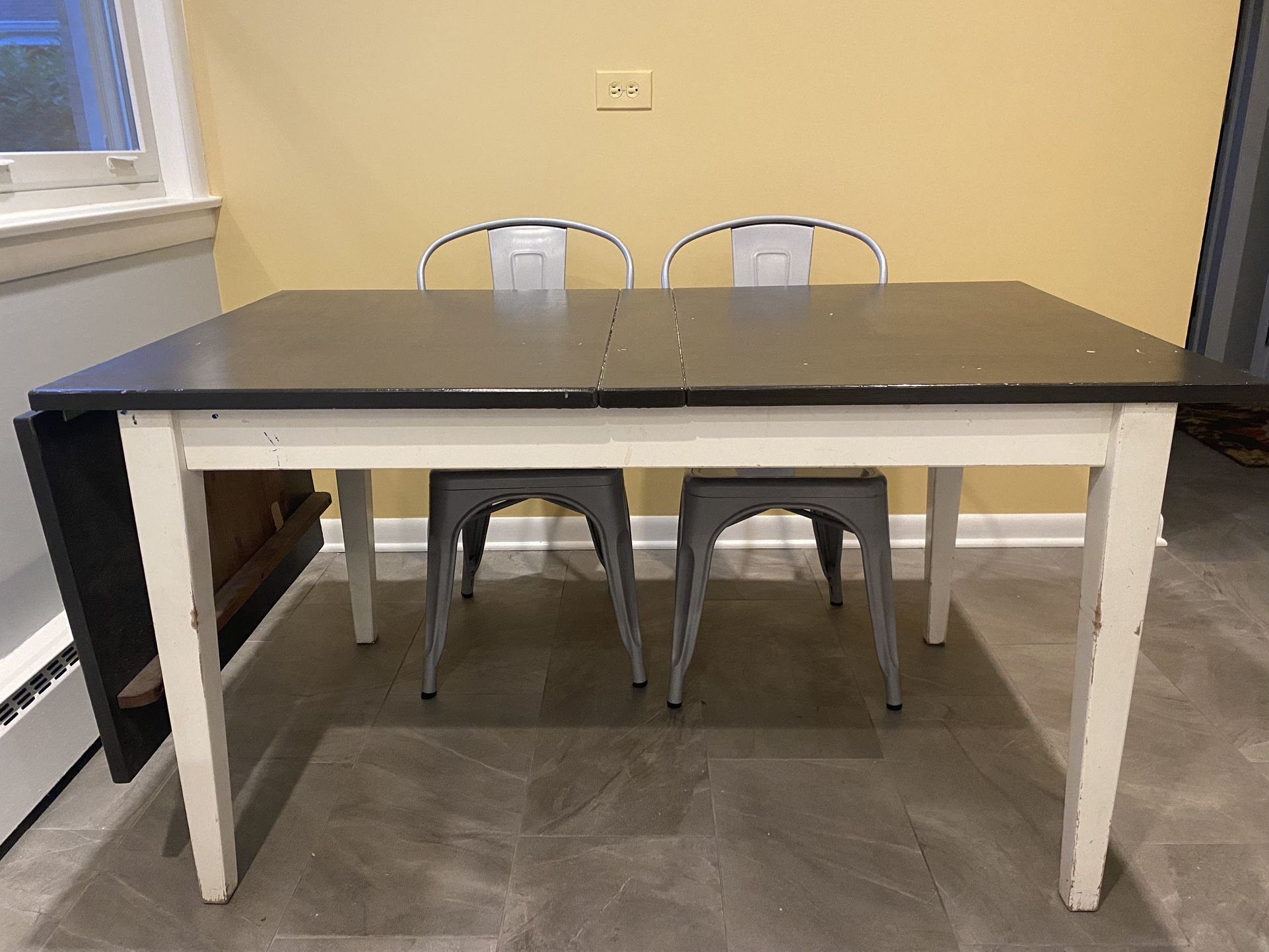 Extendable Wooden Farmhouse Dining Table