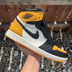 Jordan 1 High Taxi (Size 10, 10.5, 11)