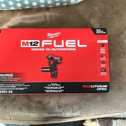Milwaukee M12 Fuel 1/4” Hex Impact Driver Kit New In Box