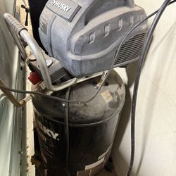 Air compressor Husky 30 gal 175 Psi