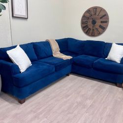 WE DELIVER! 🚚 - Modern Blue Velvet Deep-Seated L Sectional Couch