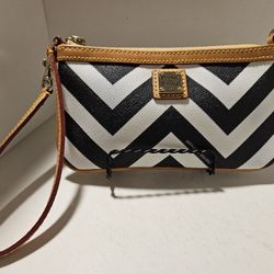 Dooney & Bourke Chevron Shoulder Bag Converts To Large Wristlet