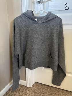 Women’s Long Sleeve Crop Shirt W/Hood-Size Large
