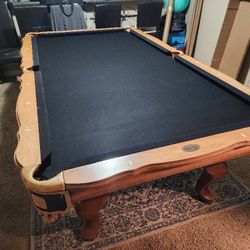 8ft Pool Table