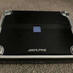 Alpine 4 Channel Amp