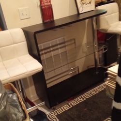 Three Piece black/Glass Barstool Set . Bar And two  Stool 