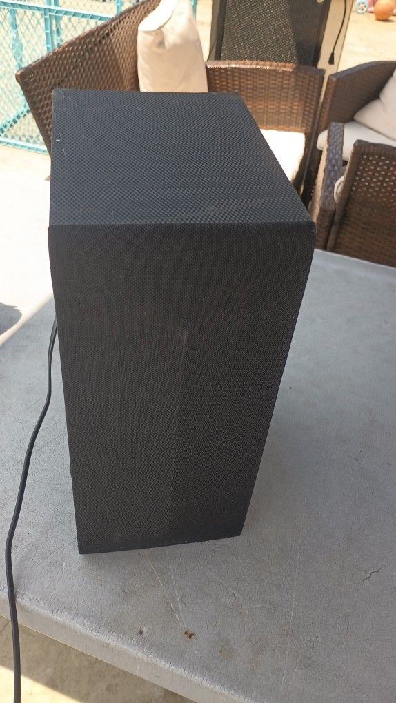 LG Subwoofer 