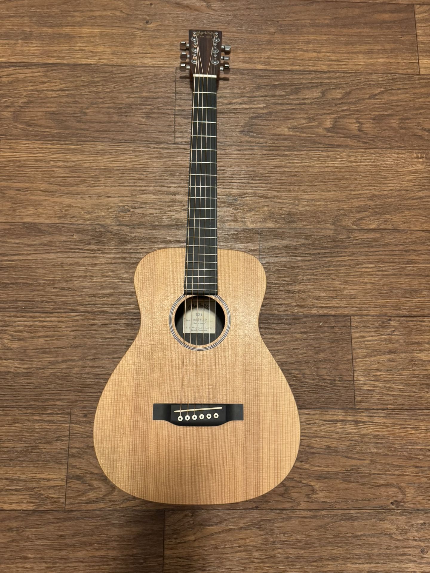 Martin LX1 