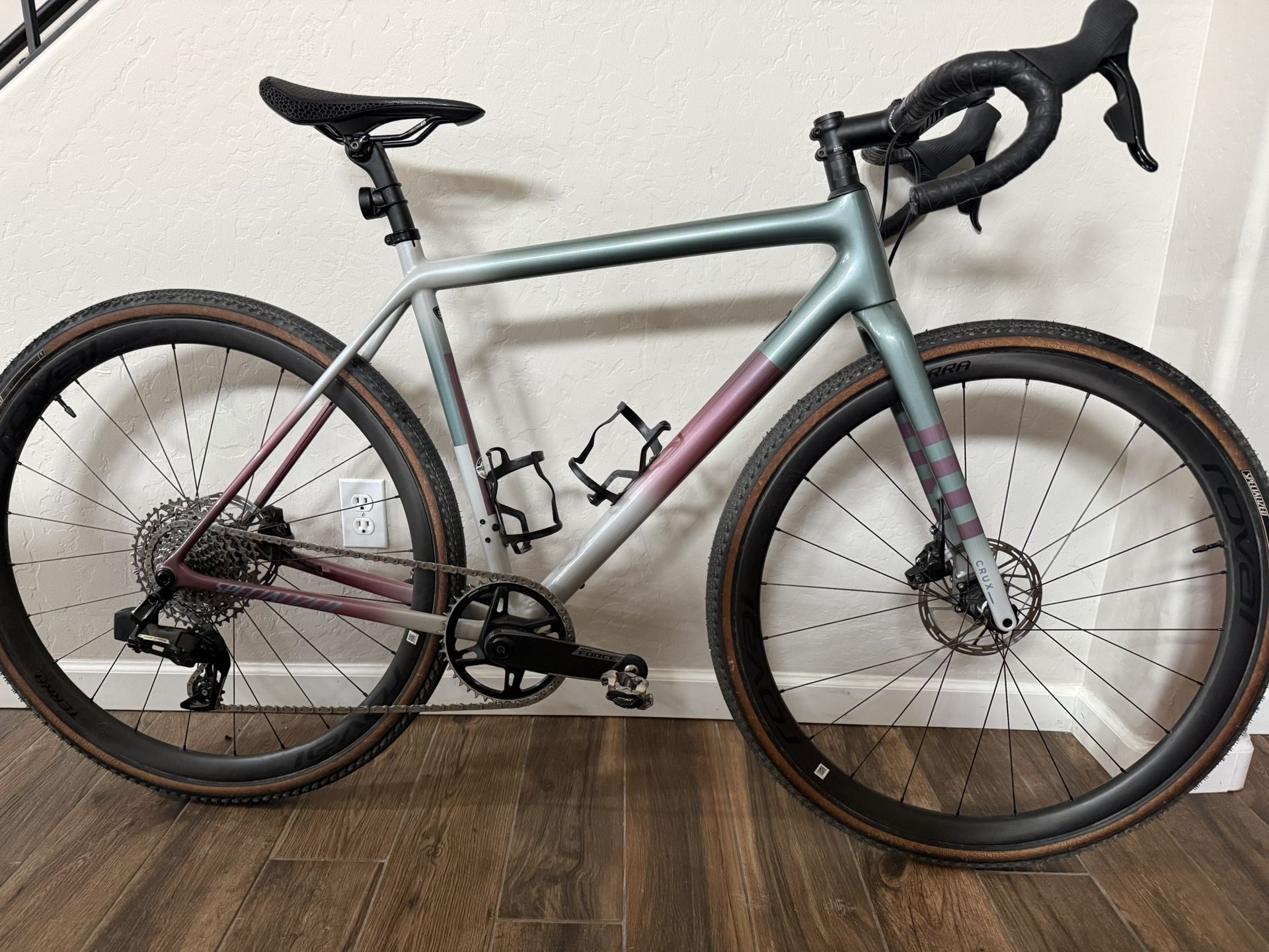 Specialized Crux Pro – 54cm (2026) – SRAM Force AXS D2