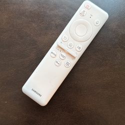 Samsung Ultra HD Solar Cell  Voice Remote TM2361E