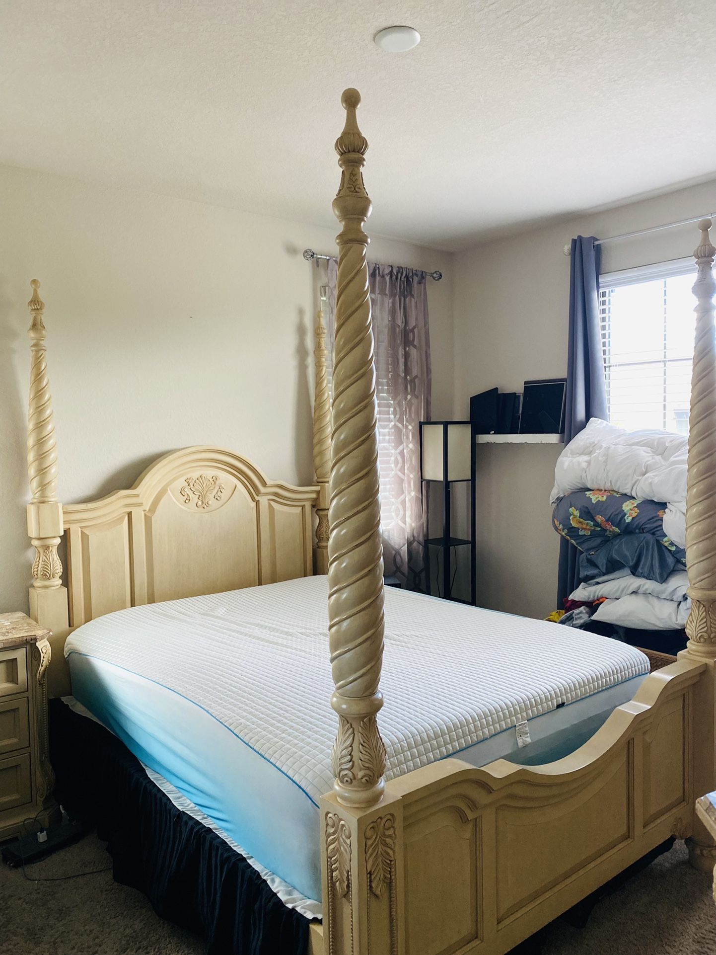 Impressions By Thomasville Queen Bedroom Set