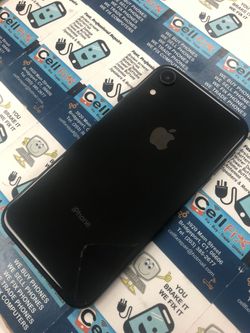 iPhone XR 64GB unlocked