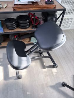 Kneeling chair (New)