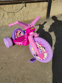 Minnie mouse big wheel ready to ride