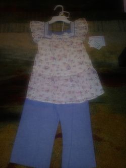 Girls 2 piece outfit size 3T