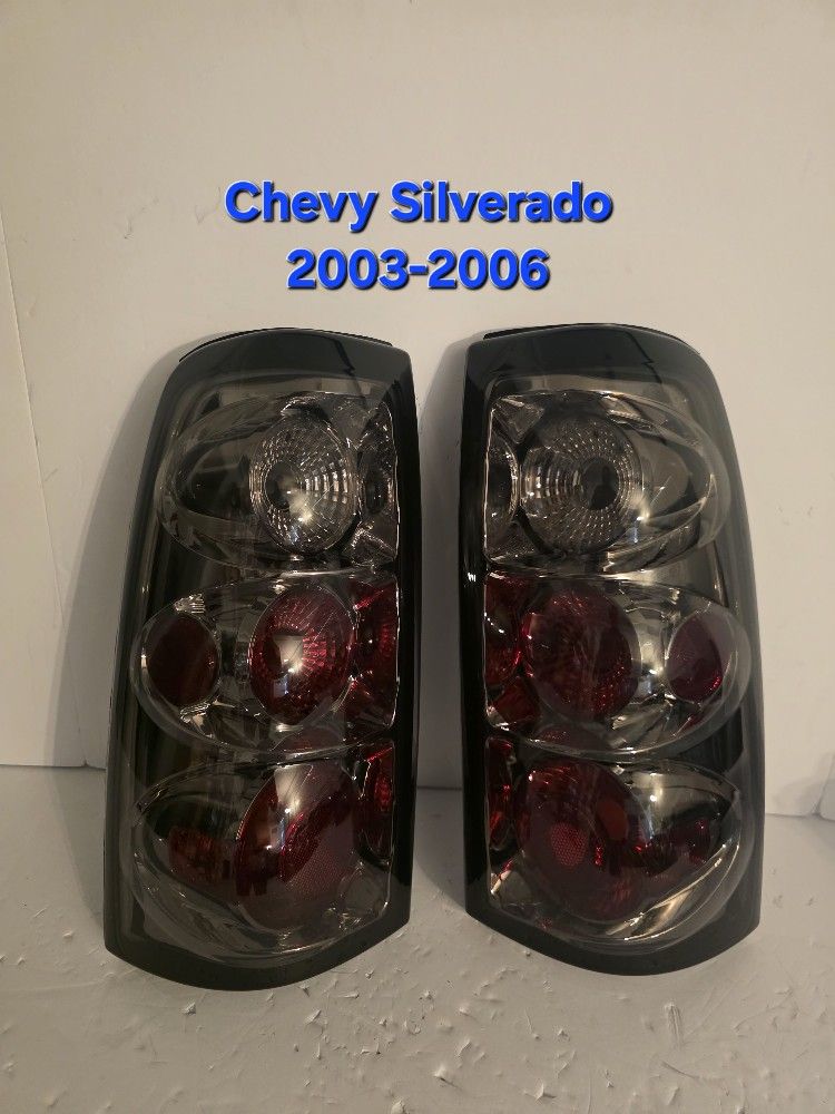 Chevy Silverado 2003-2006 Tail Lights