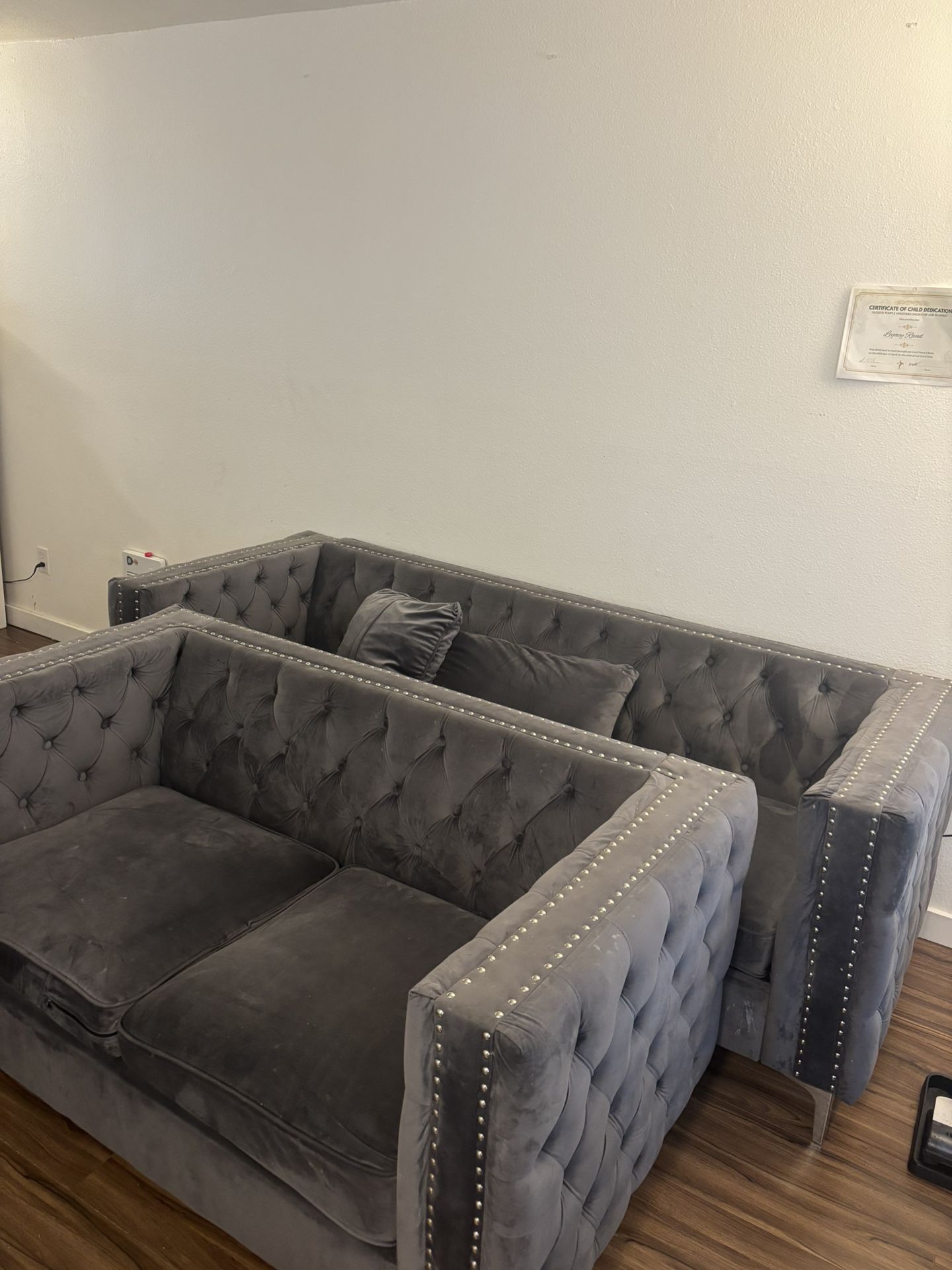 2 Velvet   Gray Couches, Modern NEED GONE MOVING 