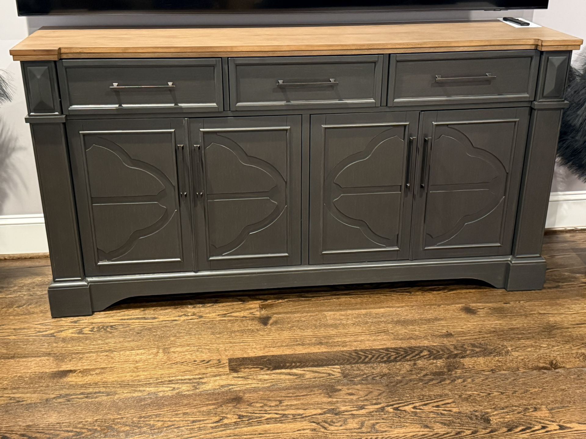 Craft & Main Ashwind, 70 inch accent console